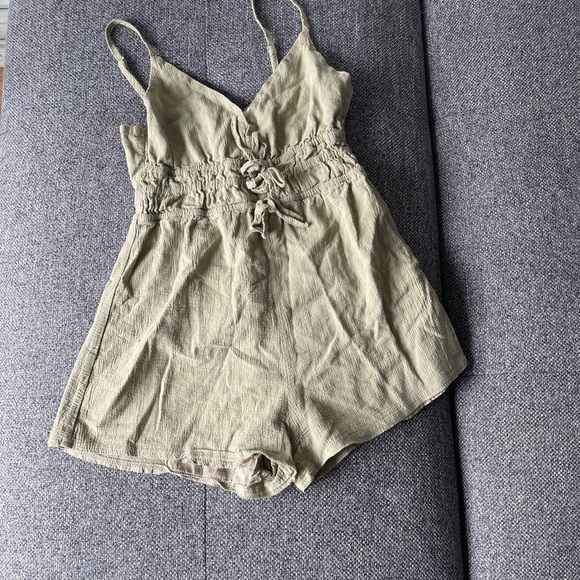 Princess Polly Olive Green Romper - Picture 2 of 6